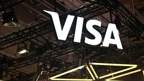 Visa планує скоротити 7% штату — переважно це спеціалісти з команд розробки технологій і продуктів