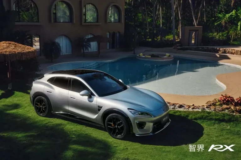 Китайский клон Ferrari Purosangue: представлен новый 585-сильный электрокроссовер Luxeed RX