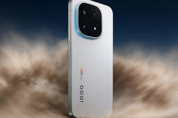 iQOO 16 отримає 2K-дисплей із частотою 165 Гц та акумулятор 8500 мА·год