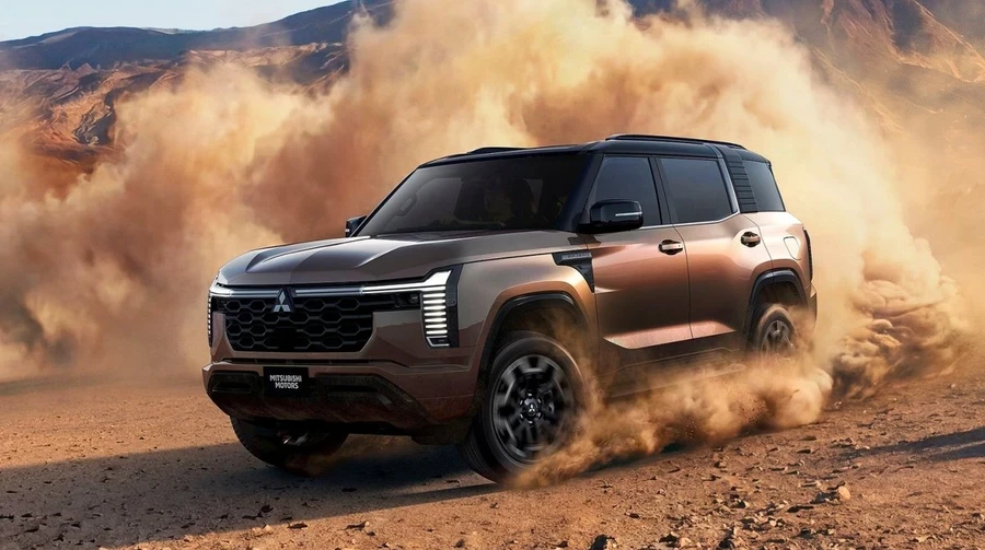 Офіційний дебют нового Mitsubishi Pajero: так, він повернувся!